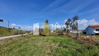 Terreno de 2619 m² em Leiria