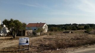 Terreno em Santarém · 6400 m² · 50 000 €