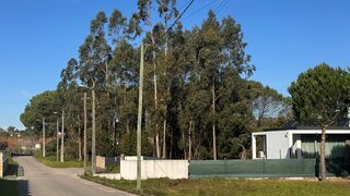 Terreno de 2618 m² em Leiria