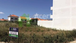 Land for sale in Peniche, Portugal — €250,000