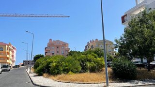 Land for sale in Caldas da Rainha, Portugal — €480,000