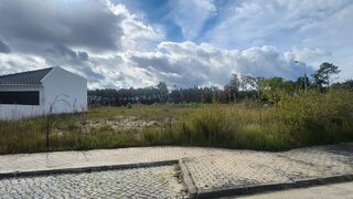 Land for sale in Marinha Grande, Portugal — €60,000