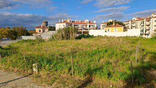 Terreno de 661 m² em Santarém