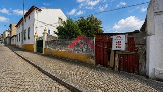 Terreno · 1166 m² · 240 000 €