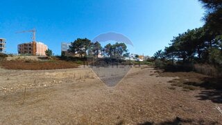 Land for sale in Ourém, Portugal — €600,000