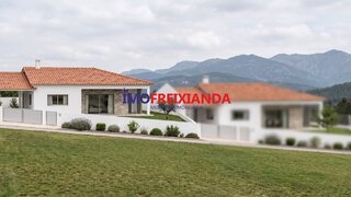 Land for sale in Ourém, Portugal — €38,000