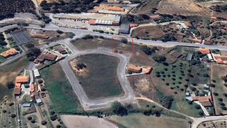 Terreno de 578 m² em Santarém