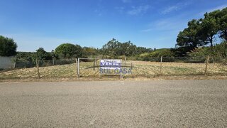 Land for sale in Peniche, Portugal — €299,000