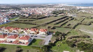 Land for sale in Peniche, Portugal — €128,500