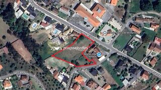 Terreno de 3258 m² em Leiria