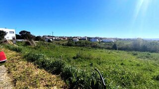 Land for sale in Óbidos, Portugal — €78,000