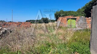 Land for sale in Porto de Mós, Portugal — €99,000