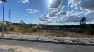 Terreno de 225 m² em Santarém