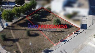 Terreno · 825 m² · 69 500 €
