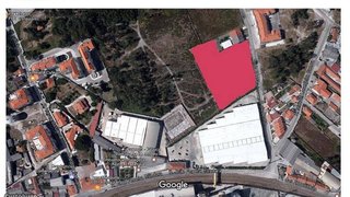 Land for sale in Marinha Grande, Portugal — €650,000