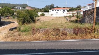 Land for sale in Batalha, Portugal — €25,000