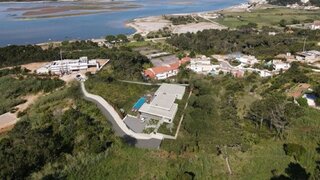Land for sale in Caldas da Rainha, Portugal — €639,000