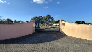 Terreno de 9777 m² em Leiria