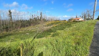 Terreno de 1400 m² em Leiria