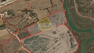 Terreno para venda em Abrantes, Portugal — 85 000 €