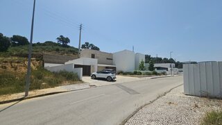 Terreno de 707 m² em Santarém