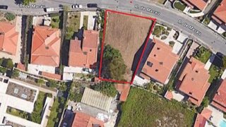 Terreno de 671 m² em Leiria