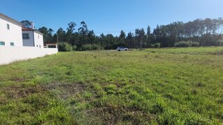 Land for sale in Marinha Grande, Portugal — €99,000