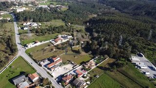Terreno de 22 808 m² em Leiria