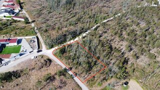 Terreno de 1298 m² em Leiria