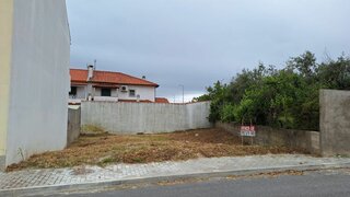Terreno de 235 m² em Castelo Branco