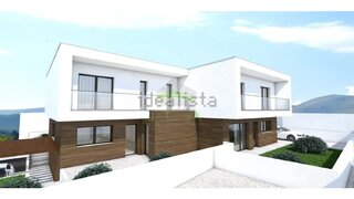 Terreno de 725 m² em Leiria