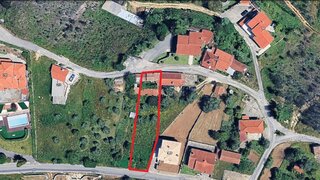 Terreno de 880 m² em Leiria