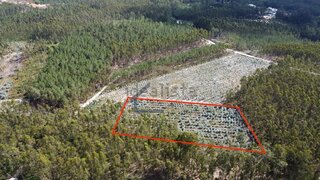 Terreno de 5313 m² em Leiria