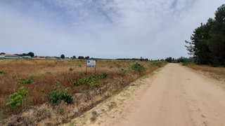 Land for sale in Salvaterra de Magos, Portugal — €105,000