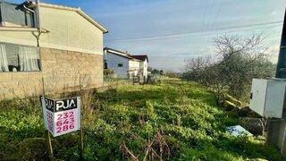 Land for sale in Tondela, Portugal — €24,000