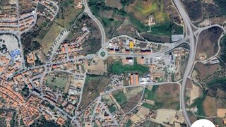 Terreno de 420 m² em Bragança