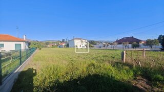 Terreno para venda em Valença, Portugal — 65 000 €