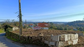 Land for sale in Tondela, Portugal — €45,000