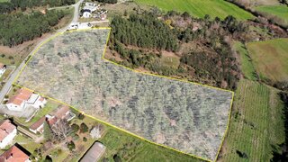 Land for sale in Chaves, Portugal — €395,000