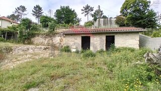 Land for sale in Arcos de Valdevez, Portugal — €88,000