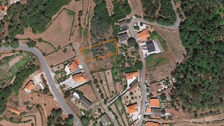 Land for sale in Vouzela, Portugal — €36,000