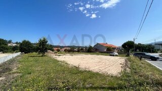 Terreno em Seia · 5700 m² · 107 000 €