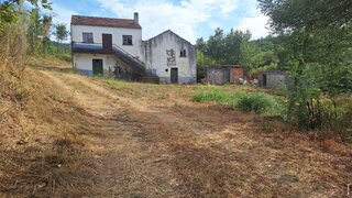 Terreno para venda em Celorico da Beira, Portugal — 65 990 €