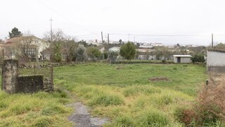 Terreno de 658 m² em Viseu