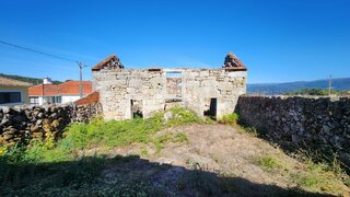 Land for sale in Oliveira de Frades, Portugal — €56,000