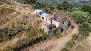 Land for sale in Vouzela, Portugal — €11,500