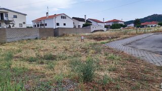 Land for sale in Figueira de Castelo Rodrigo, Portugal — €25,000