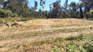 Land for sale in Valença, Portugal — €30,000