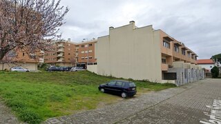 Terreno de 146 m² em Viana do Castelo