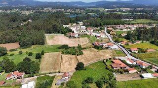 Land for sale in Vila Nova de Cerveira, Portugal — €95,000
